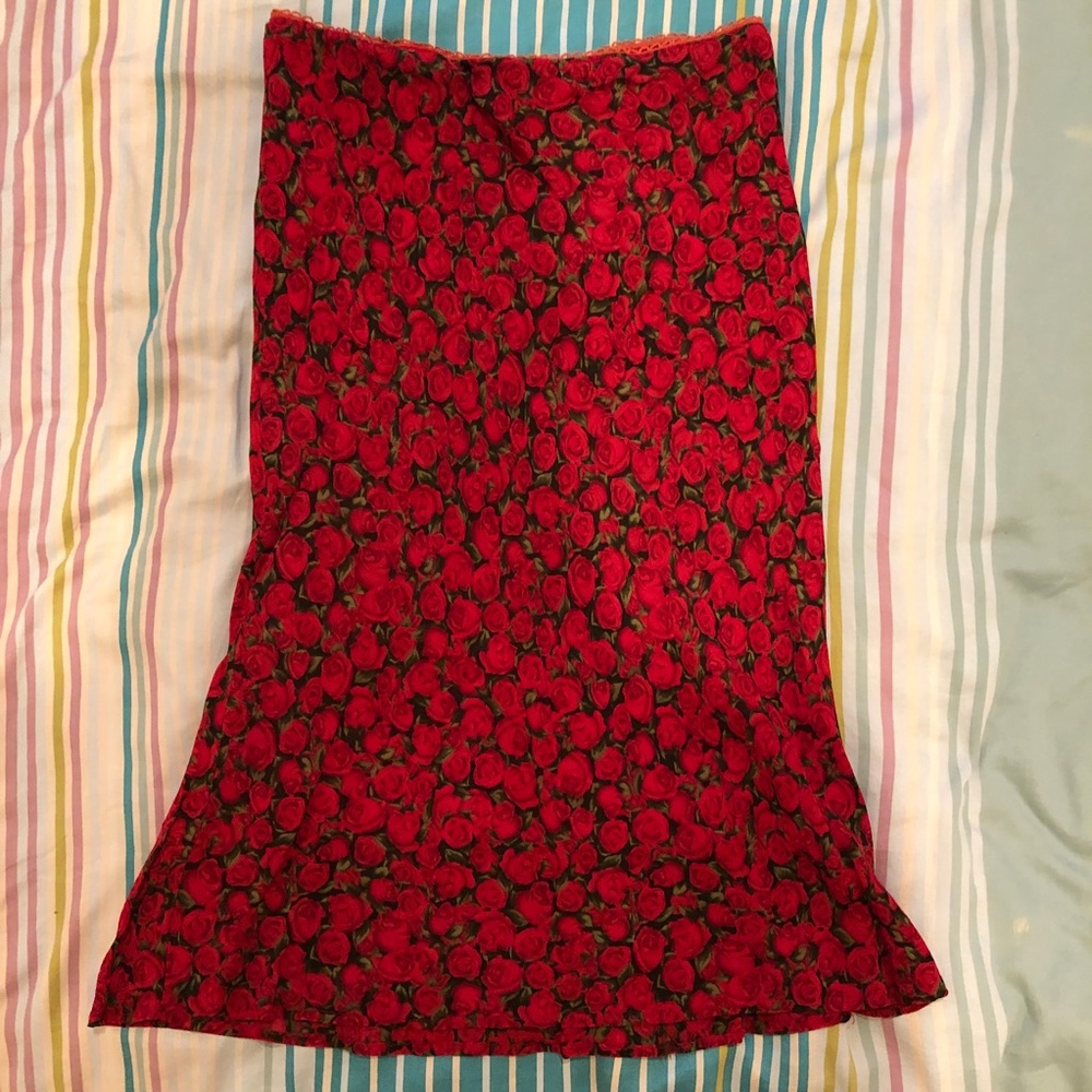 SAY Floral Rose Print 2-Piece Set: Ruffle Blouse & Tulip Midi Skirt - Size S / 2 - Picture 11 of 14